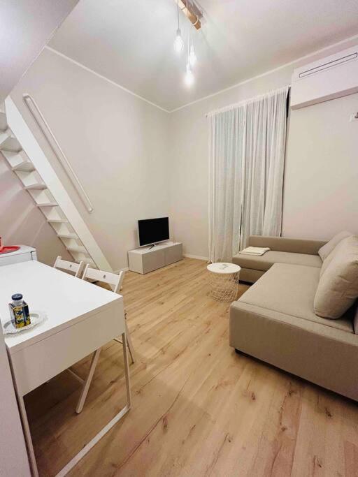 Studio Apartment Near Bocconi Μιλάνο Εξωτερικό φωτογραφία